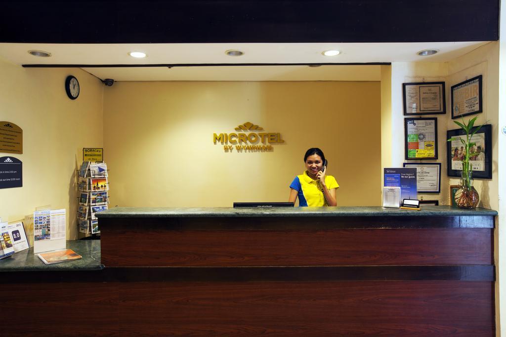 Microtel By Wyndham Boracay Balabag  Exterior foto